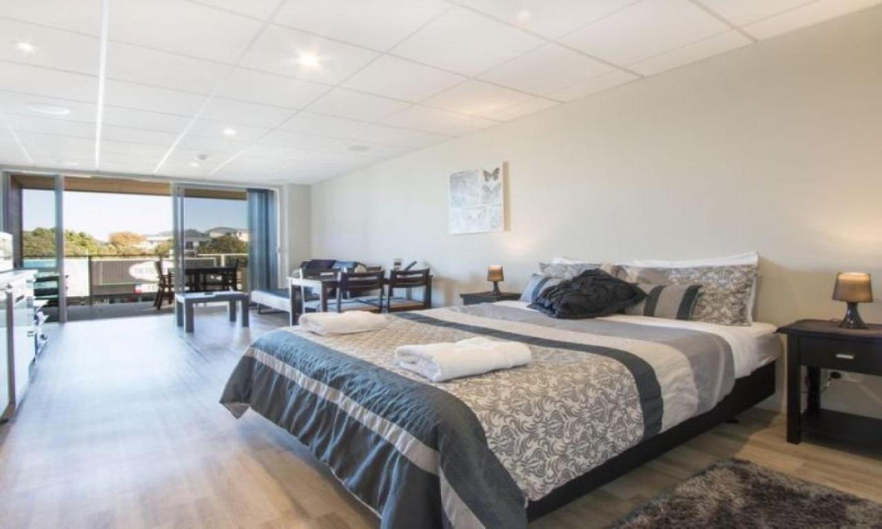 Beach Pacific Apartments Waihi Quarto foto